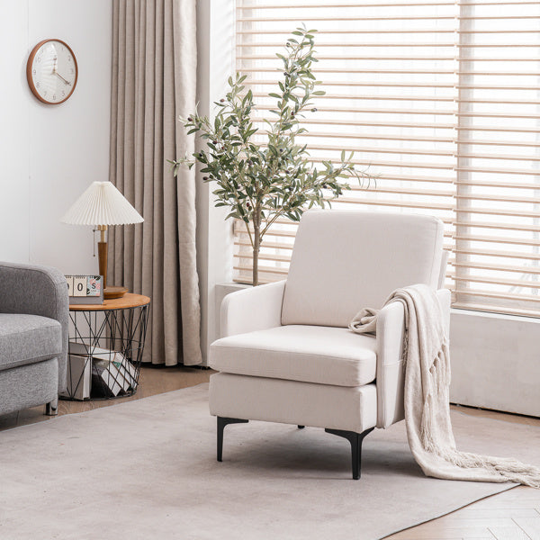 ARMCHAIR Indoor Lounge Chairs