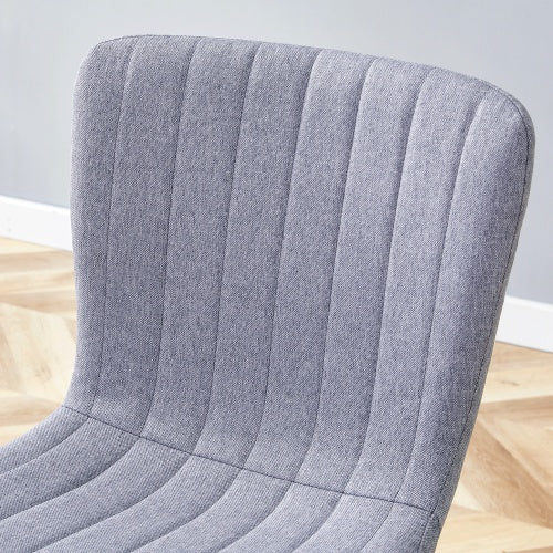 Luxury Minimalist Chairs - A Set Of 4 High Quality Dining Chairs With Black Metal Legs. The Integral Metal Leg Structure Is Suitable For Various Interior Decoration Styles.